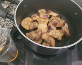 Foto del paso 5 de la receta: Fricandó de alberginia (berenjenas) un plato de la gran Cuina Catalana
