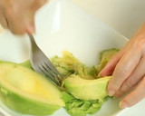 Foto del paso 2 de la receta: Aguacates Rellenos, una excelente idea para los días de calor