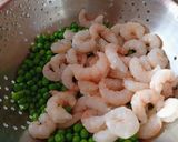 Foto del paso 1 de la receta: Arroz tres delicias (sin jamón)