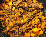 Cremige Polenta mit Hackfleisch-Kürbis-Ragout Rezeptschritt 3 Foto