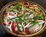 Hình bước làm 4 của món Cá Diêu Hồng Hấp Ớt Chuông, Nấm Và Bắp Cải