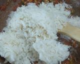 A picture of step 3 of Fried rice from leftover rice.
