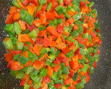 Foto del paso 2 de la receta: Pechuga de pollo con pimientos