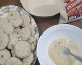 A picture of step 2 of Chicken cheese kabab.