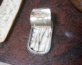 Foto del paso 1 de la receta Bocadillo de sardinas y ensalada