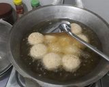 Foto langkah ke 5 dari resep Onde onde lembut dan kokoh.