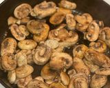 A picture of step 2 of Mushroom pepper fry.
