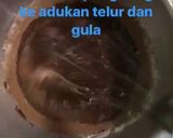 Foto langkah ke 3 dari resep Molten Lava Cake.