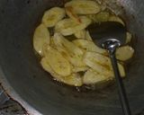 Foto langkah ke 4 dari resep Keripik pisang manis gurih.