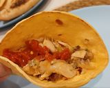 Foto del paso 7 de la receta: Tacos rústicos de berenjena asada y pollo desmenuzado con frescor cítrico
