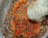 Foto langkah ke 4 dari resep Telur Dadar Geprek Sambal Belut.
