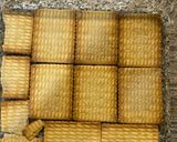 صورة لخطوة 3 من وصفة كيكة البسكوت
