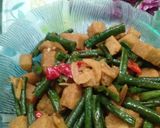Foto langkah ke 6 dari resep Oseng Tempe Gembus dan Kacang Panjang.
