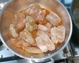 A picture of step 3 of Muthi Kabab Masala Salan.