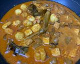 Foto langkah ke 5 dari resep Gulai Kikil, Tahu, Telur.