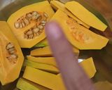 Hình bước làm 1 của món Sữa bí đỏ cho bé