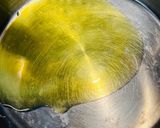 A picture of step 1 of One Pot Garlicky Linguine.
