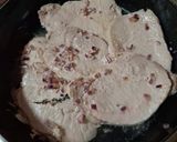 A picture of step 4 of 🌿Braised Pork Loin with Thyme and Red Onion🧅.