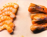 Foto del paso 2 de la receta: Tortilla de trigueros con gambas rojas