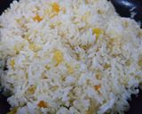 Hình bước làm 3 của món Cơm chiên mực trứng muối
