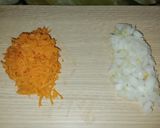 Foto del paso 1 de la receta: Sopita para bebes de un añito súper saludable 🫶🏻🧅🥕🥔