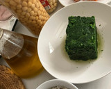 Foto del paso 1 de la receta: Potaje de garbanzos con embutido valenciano, cebolla y espinacas