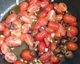 Foto del paso 1 de la receta: Salteado mediterráneo a la oliva