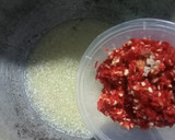 Foto langkah ke 5 dari resep Sambal Rebon Daun Jeruk.