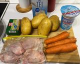 Joghurtos csirke zöldborsós krumplipürével és párolt répával recept fázis 1 fotója