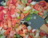 Foto del paso 4 de la receta: 🫘Alubias blancas con verduras🌶️🥒🧅
