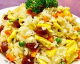 Hình bước làm 4 của món Cơm Chiên Dương Châu
