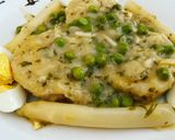 Foto del paso 8 de la receta Merluza en salsa al vino blanco