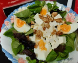 Foto del paso 3 de la receta: Ensalada muy completa con nueces y vinagreta de mostaza y nuez