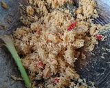 Foto langkah ke 3 dari resep 155. Buntil Daun Singkong.