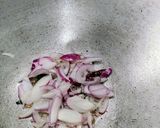 A picture of step 2 of Onion Tomato Upma.