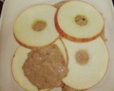 A picture of step 9 of #RAMADAN                 Apple oreo dates pudding.