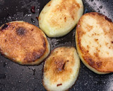 Foto del paso 2 de la receta: Arroz al horno de carne de pavo en sartén de hierro