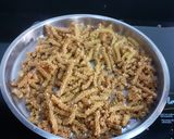A picture of step 2 of Rice Muruk.