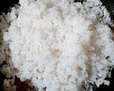 A picture of step 4 of Noodle masala rice.