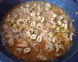 Foto del paso 5 de la receta: Pollo con aceitunas