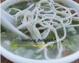 A picture of step 1 of Clear Noodles Soup.