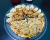 Foto langkah ke 8 dari resep Cheezybite & Sausage Pizza.