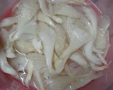 Foto langkah ke 1 dari resep Jamur Tumis Pedas.