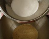 Foto del passaggio 3 della ricetta Biscotti con farina di mandorle e cioccolato bianco