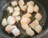 Foto del paso 3 de la receta: Espaguetis con rape y alga nori