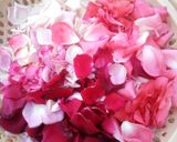 Hình bước làm 1 của món Bánh bao hoa hồng