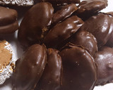 Foto del paso 4 de la receta: Alfajores y Cookies de Chocolate sin TACC con Premezcla MAIZENA®