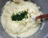 Foto del paso 3 de la receta: 🥔🧄🌱 Puré de papas a la provenzal 🌱🧄🥔
