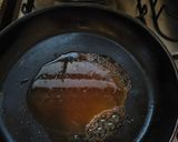 Foto del paso 2 de la receta: Almíbar para glaseado (salvapapas cuando no tenés azúcar impalpable)