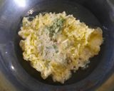 Foto langkah ke 3 dari resep Telur Barendo.